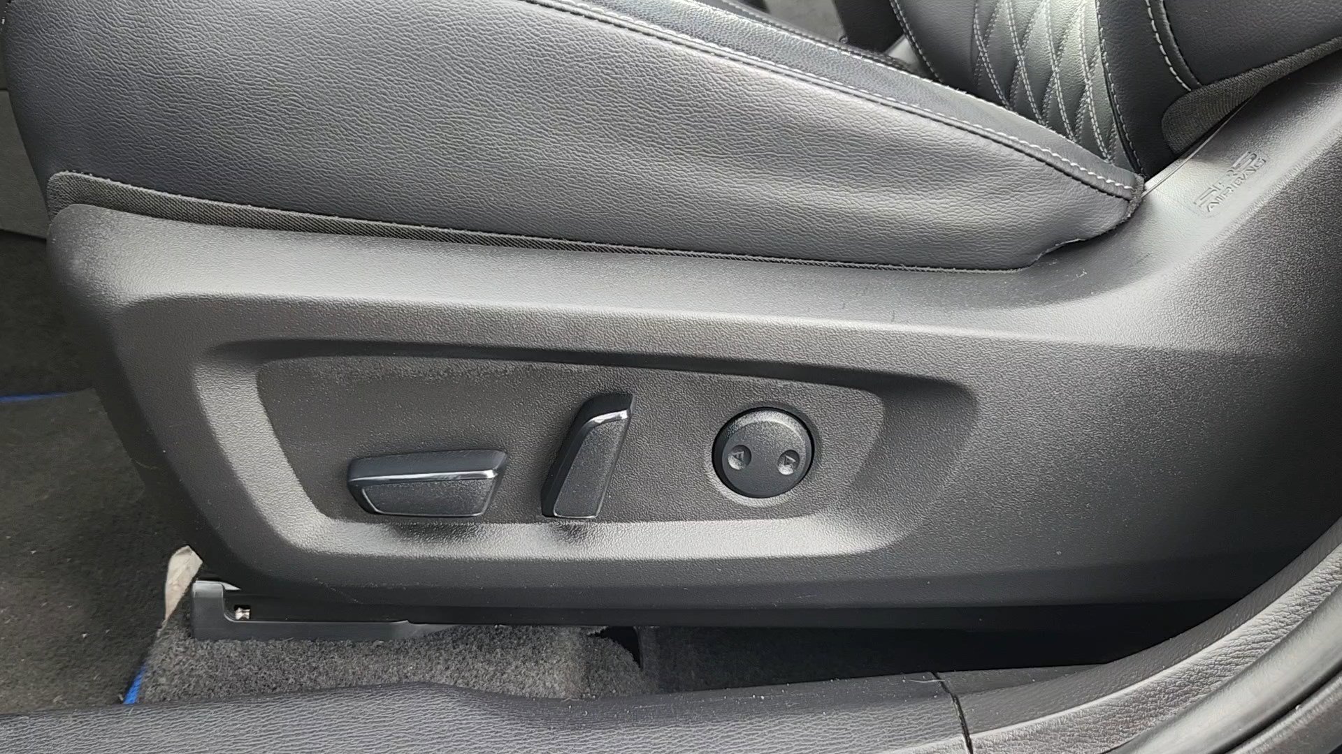 Used 2024 Mitsubishi Outlander SEL image 9