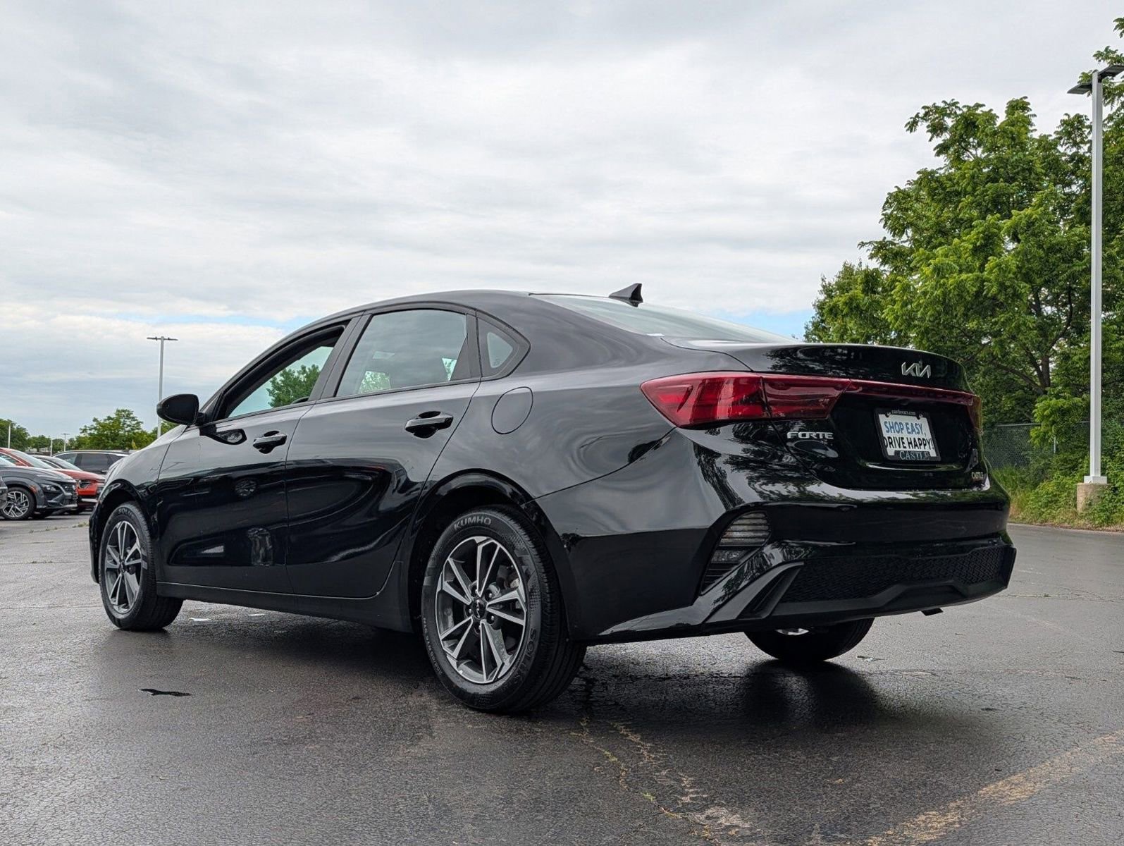 Used 2023 Kia Forte LXS w/ LXS Technology Package FWD image 11