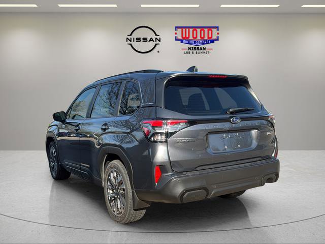 Used 2023 Subaru Forester Touring w/ Popular Package #2 image 4