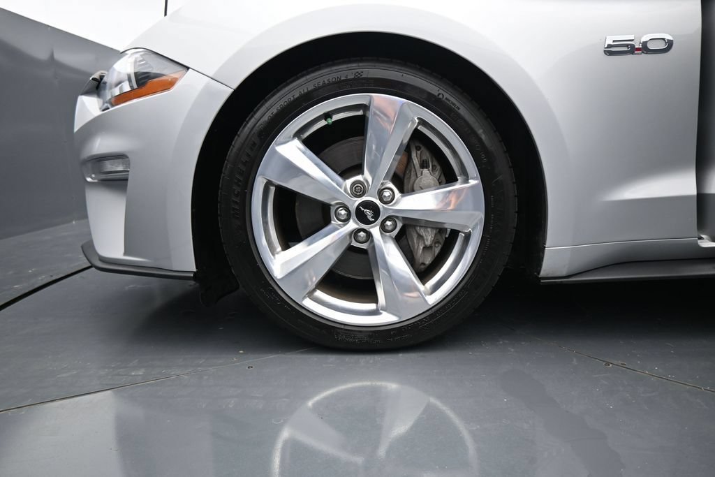 Used 2019 Ford Mustang GT Premium w/ Equipment Group 401A RWD image 24