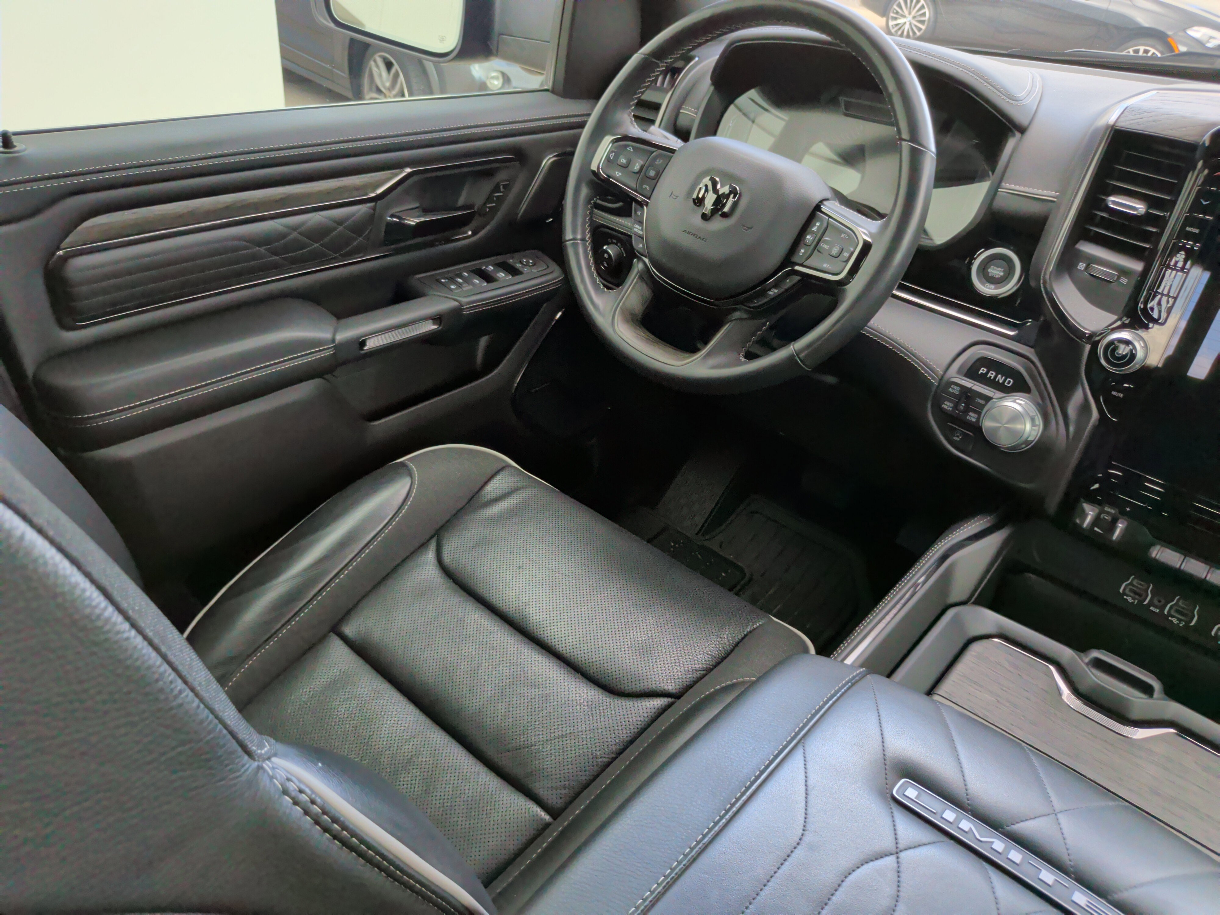 Used 2025 RAM 1500 Limited image 36