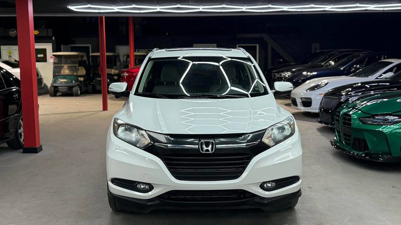 Used 2017 Honda HR-V EX-L image 2