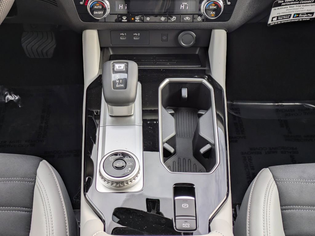 New 2026 Mitsubishi Outlander SE FWD image 20