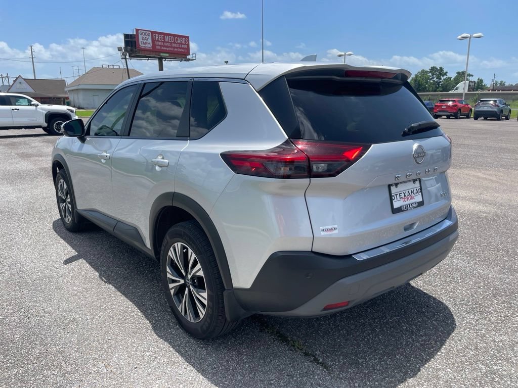 Used 2023 Nissan Rogue SV FWD image 6