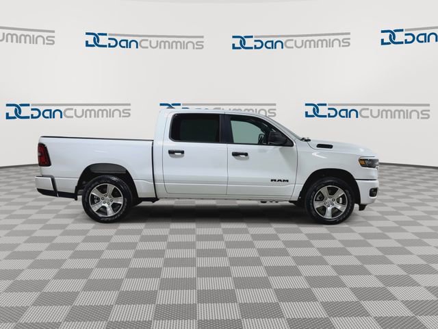 New 2026 RAM 1500 Express AWD/4WD image 9