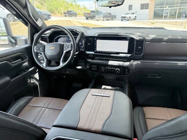 Certified 2024 Chevrolet Silverado 2500 High Country w/ Technology Package AWD/4WD image 31