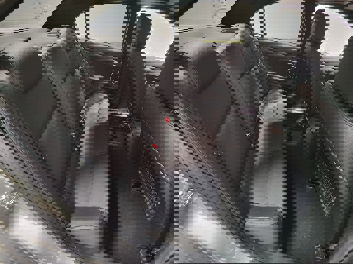 Used 2009 Pontiac G8 GXP image 16