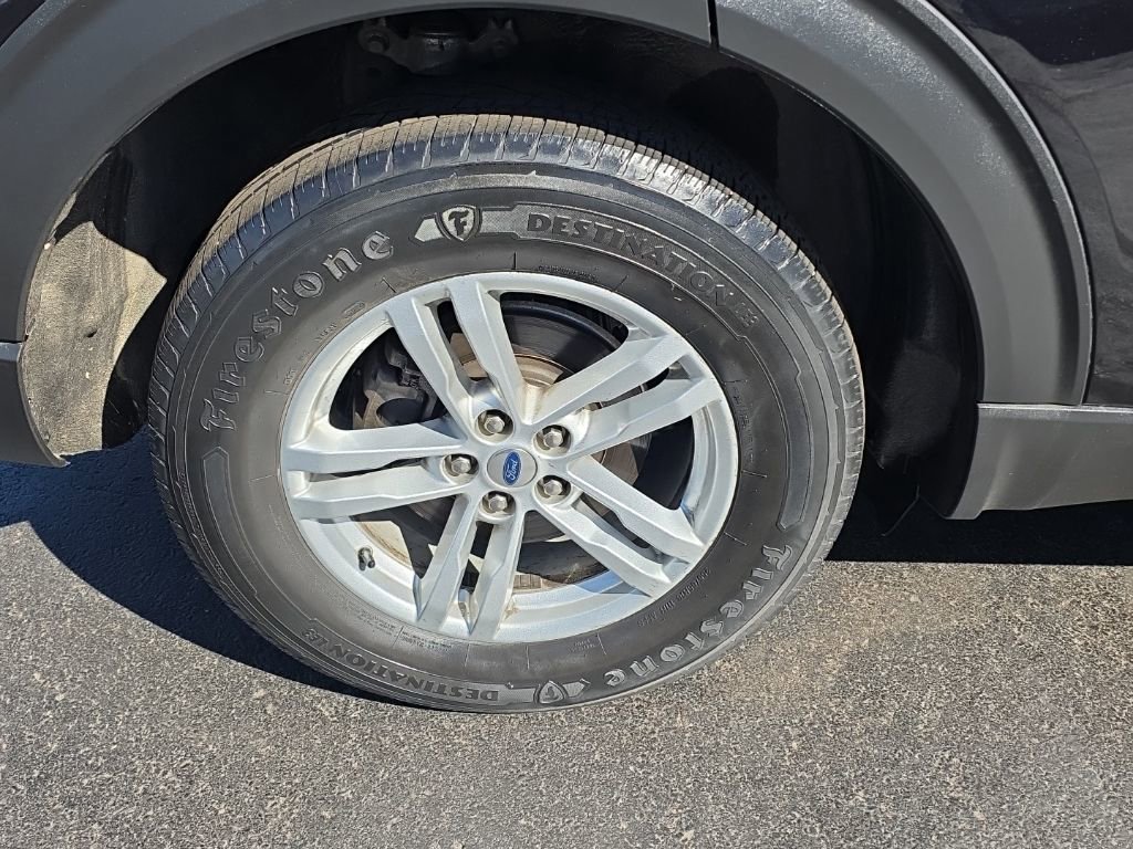 Used 2020 Ford Explorer XLT w/ Equipment Group 202A image 11