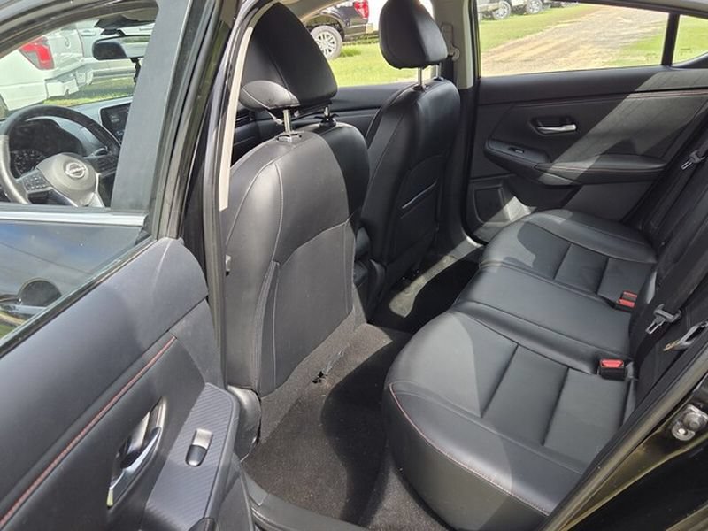 Used 2024 Nissan Sentra SR w/ SR Premium Package FWD image 8