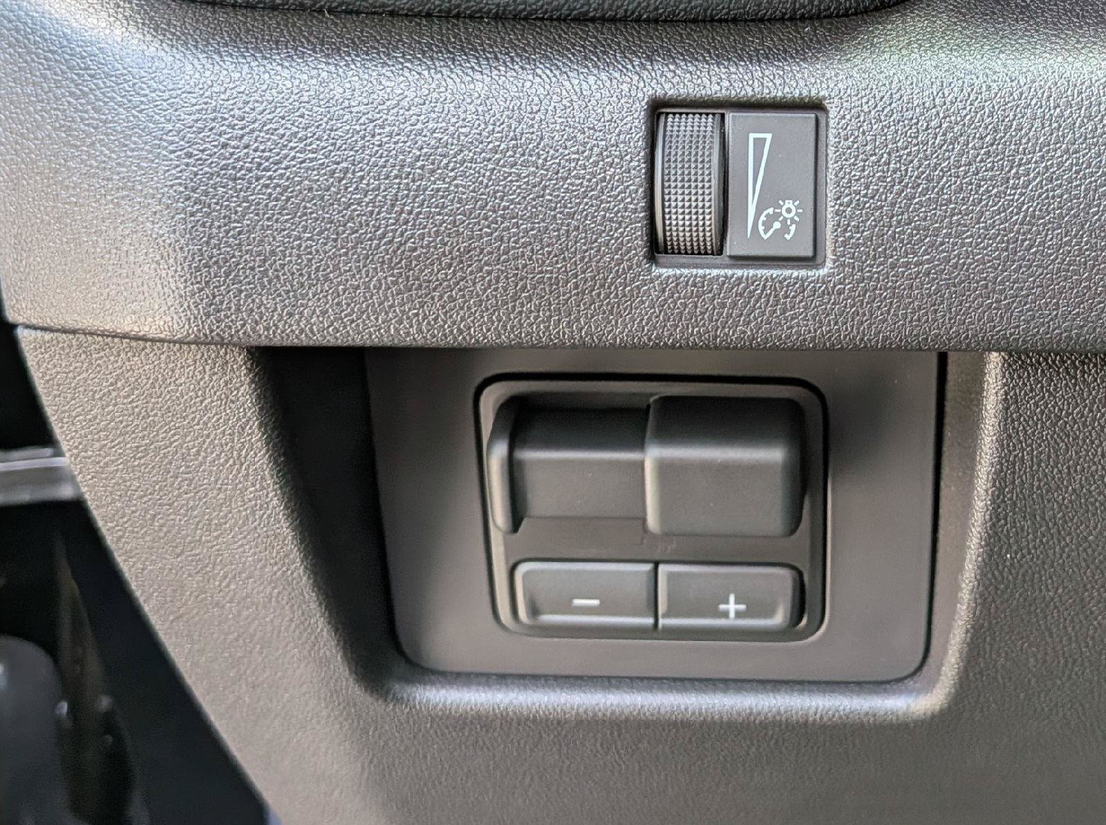New 2026 GMC Canyon AT4 AWD/4WD image 14