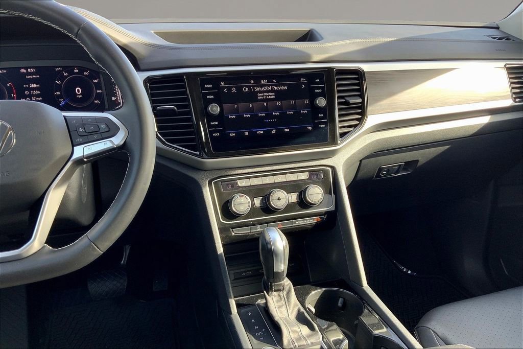 Used 2023 Volkswagen Atlas SE w/ Panoramic Sunroof Package image 6