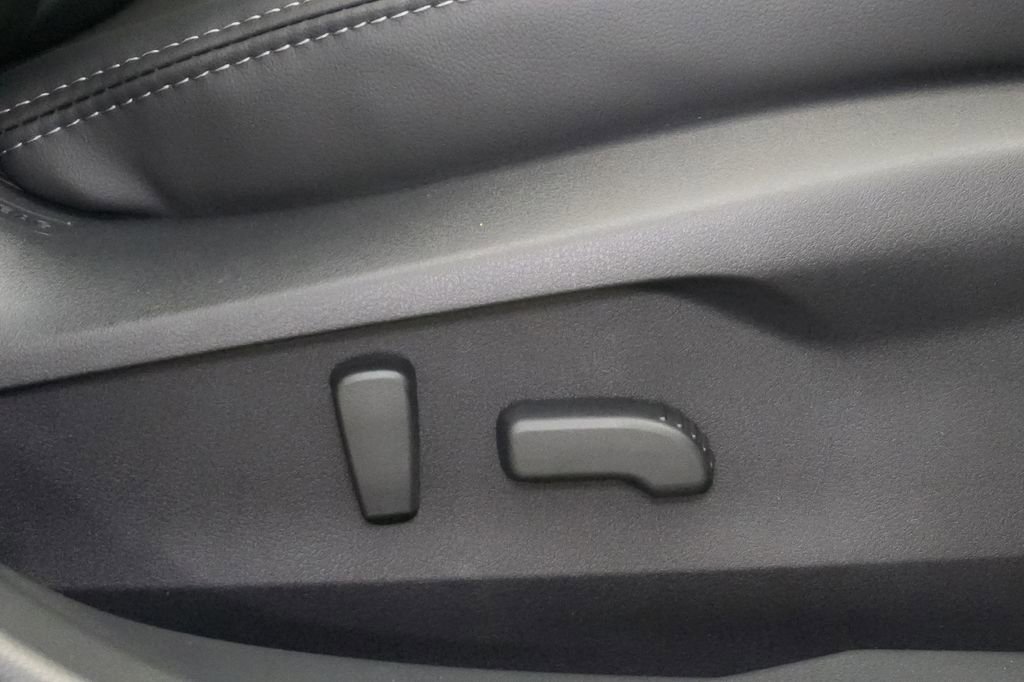 New 2025 Subaru Outback Touring XT image 30