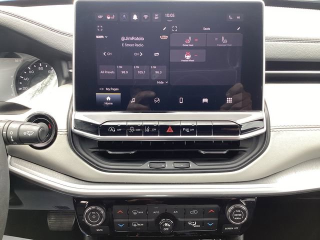 Certified 2025 Jeep Compass Limited image 14