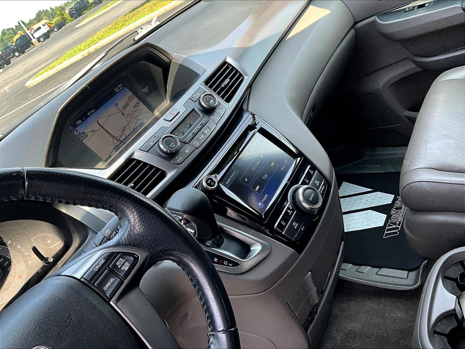 Used 2014 Honda Odyssey EX-L image 18
