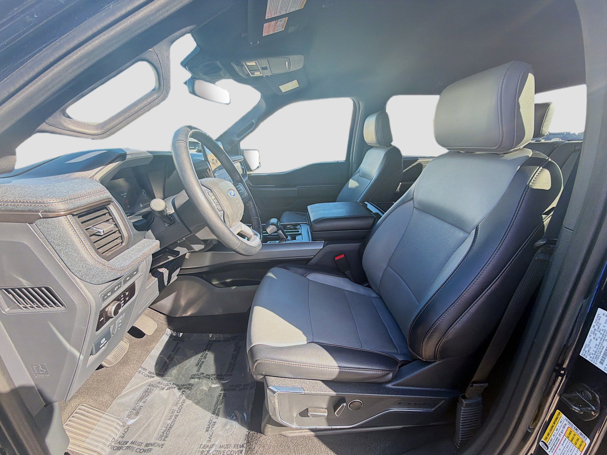 Used 2023 Ford F150 Lightning Lariat image 16