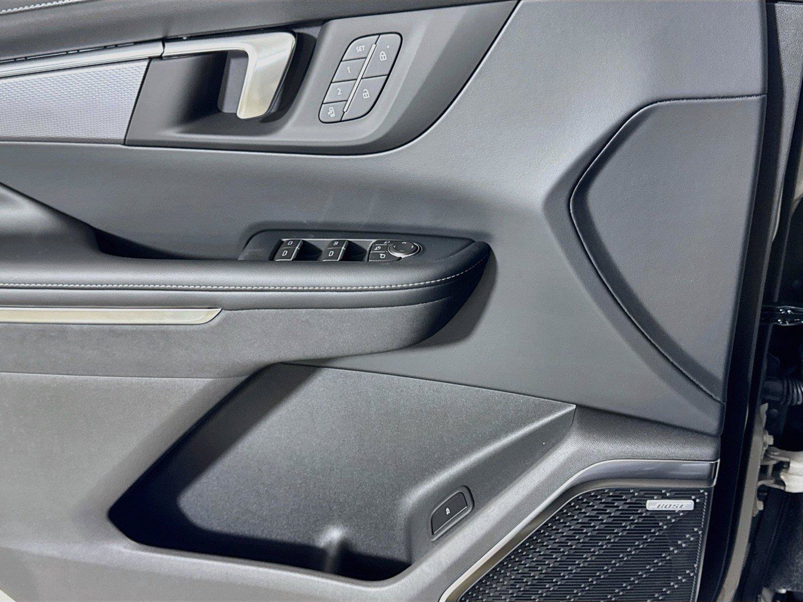 New 2027 Buick Enclave Sport Touring w/ Power Package FWD image 16
