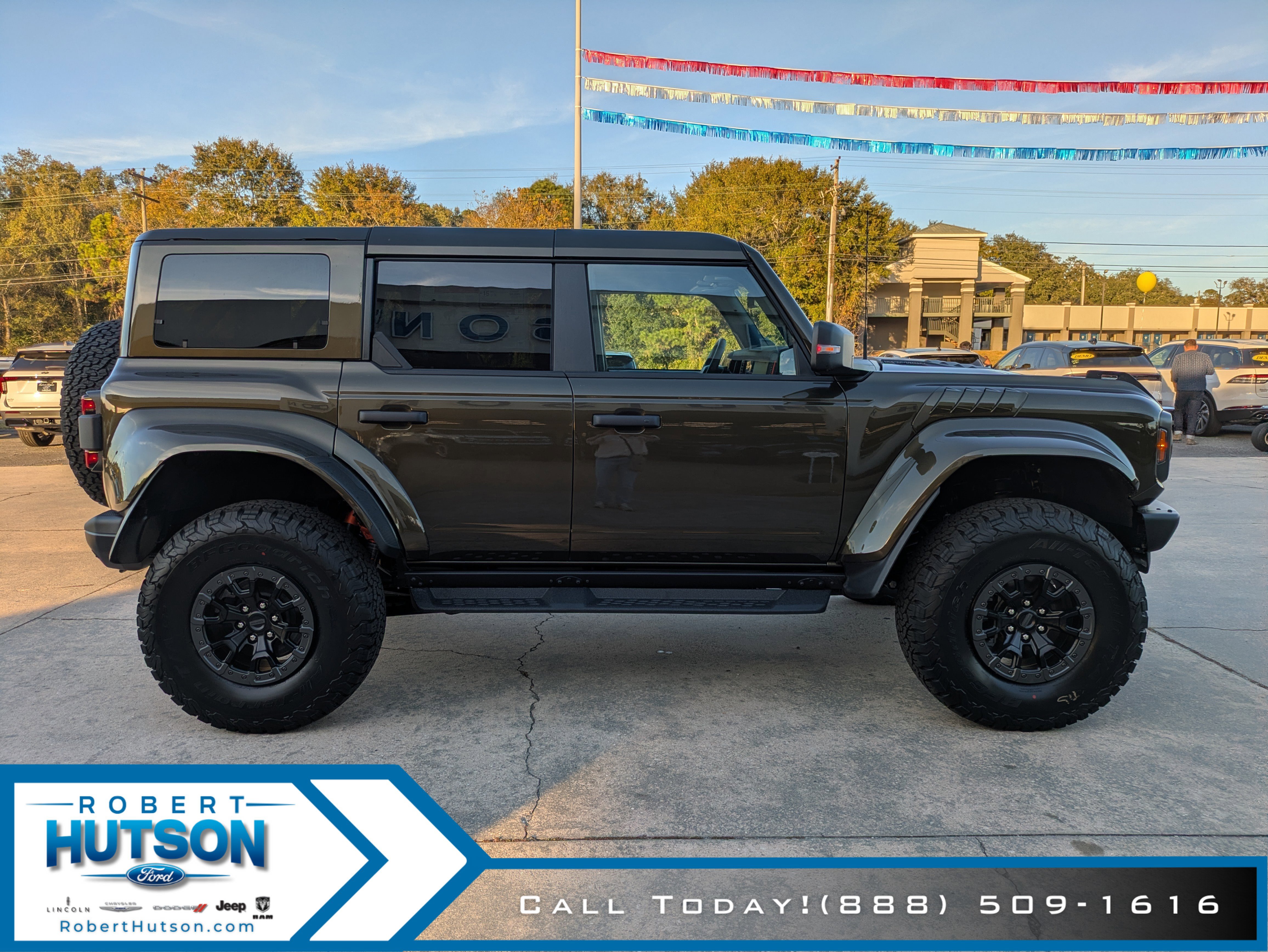 New 2025 Ford Bronco Raptor image 6