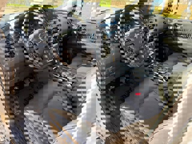 Used 2024 Nissan Armada SV image 12