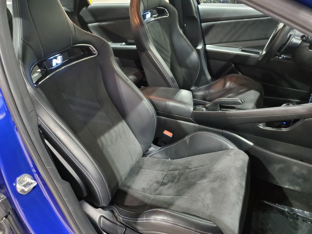 Used 2022 Hyundai Elantra N FWD image 34