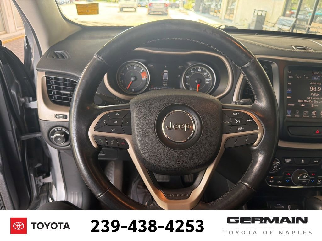 Used 2016 Jeep Cherokee Limited AWD/4WD image 18