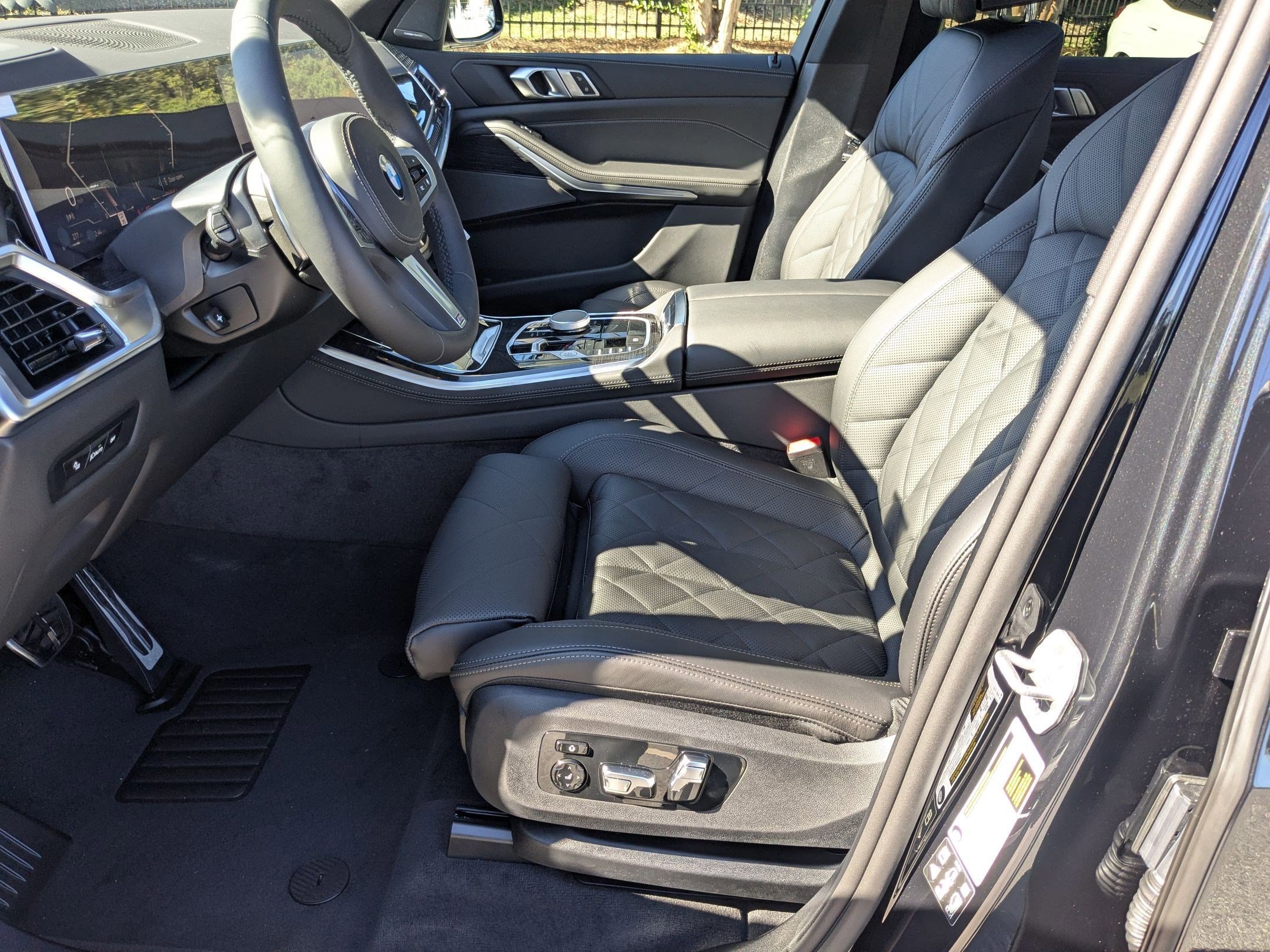 New 2026 BMW X5 xDrive40i w/ M Sport Package image 15