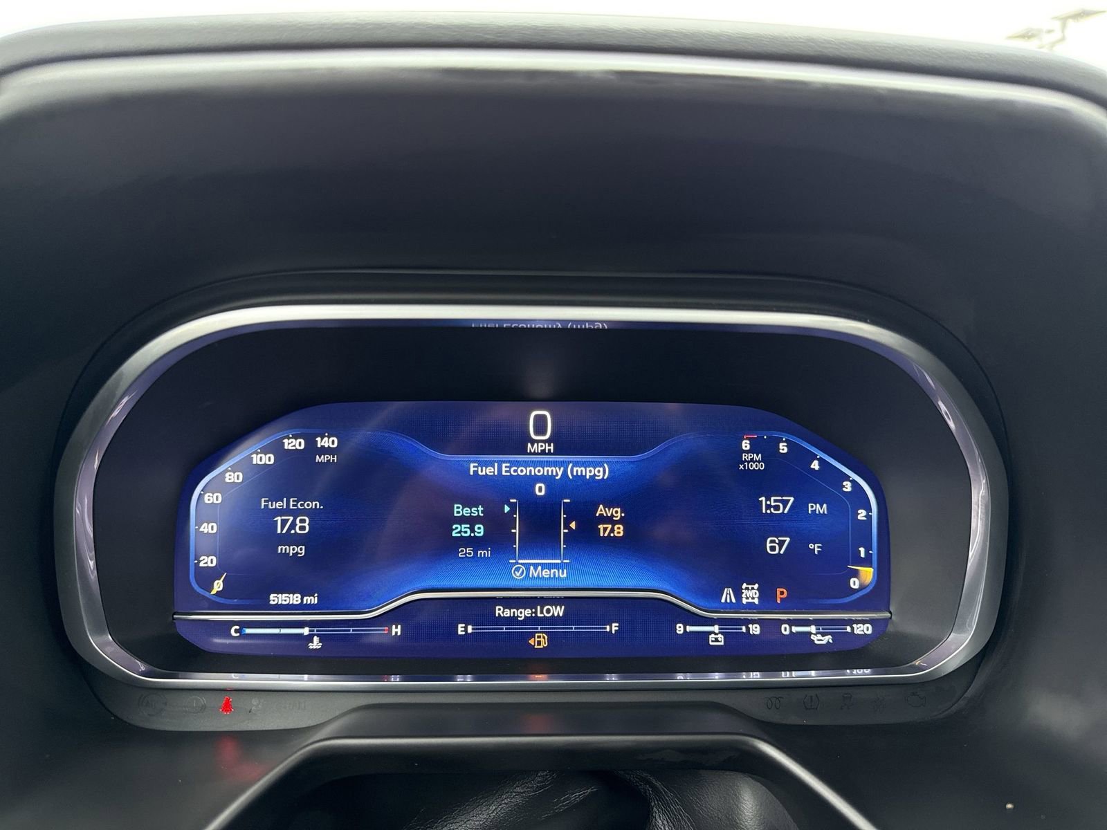 Used 2024 Chevrolet Suburban RST w/ Luxury Package image 17