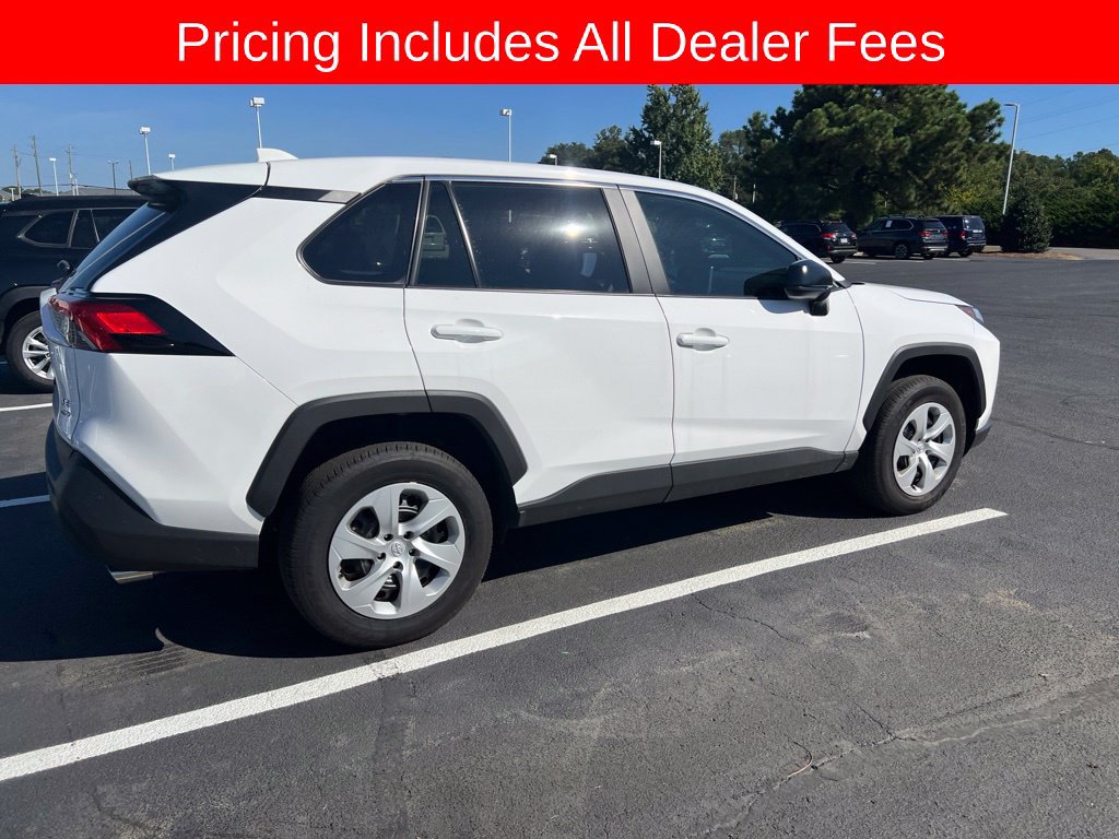 Used 2025 Toyota RAV4 LE AWD/4WD image 16