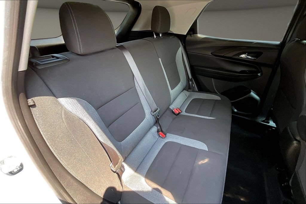 Used 2023 Chevrolet TrailBlazer LT w/ Convenience Package FWD image 27