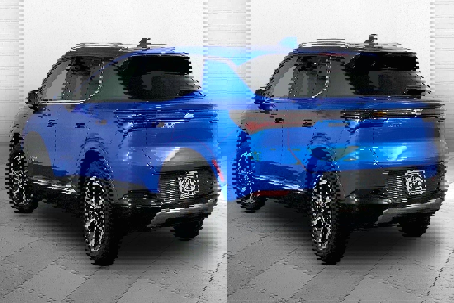 Used 2025 Chevrolet Equinox EV LT w/ Convenience Package FWD image 11