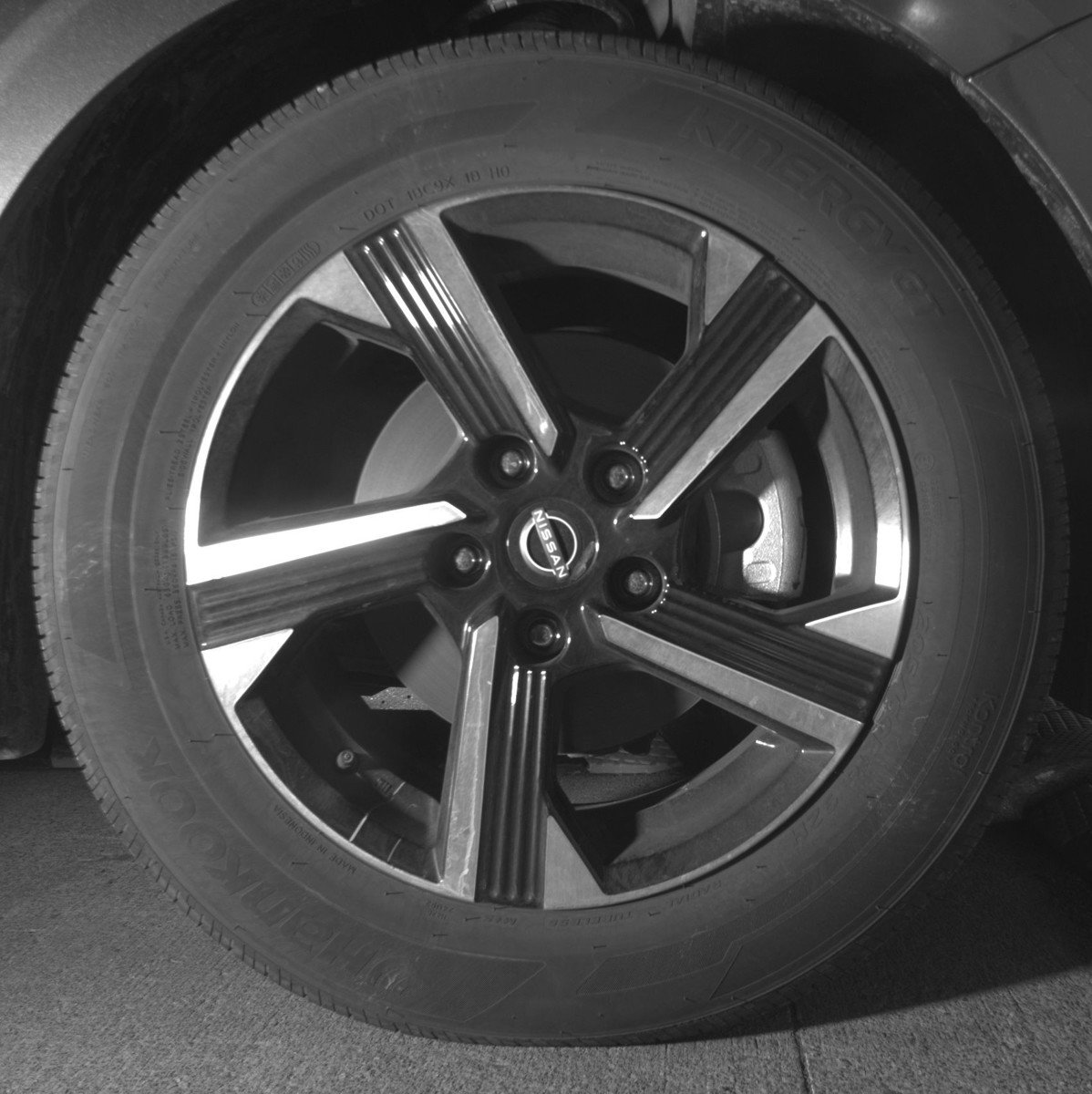 Used 2025 Nissan Sentra SV image 13