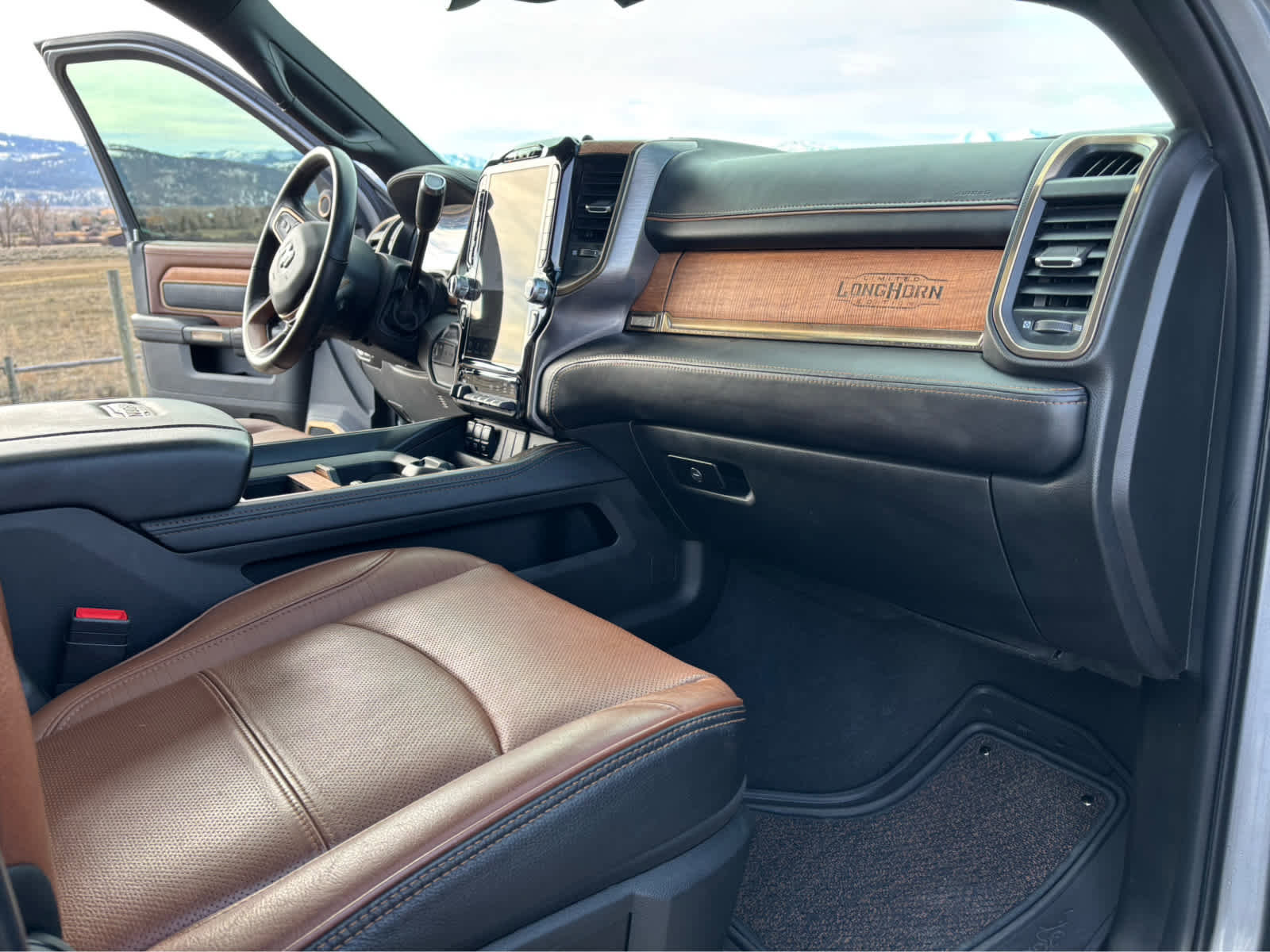 Used 2023 RAM 3500 Limited image 19