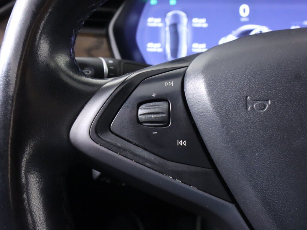 Used 2018 Tesla Model S 75D AWD/4WD image 11