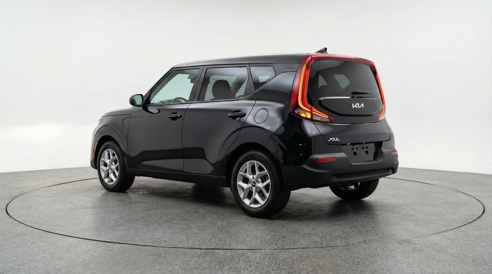 Used 2025 Kia Soul LX w/ LX Technology Package image 6