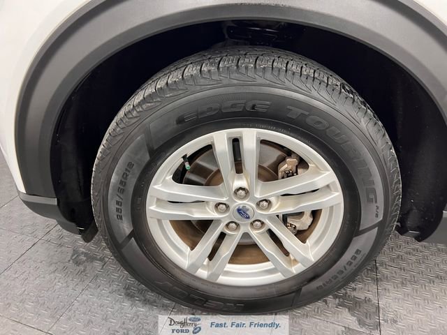 Used 2020 Ford Explorer XLT w/ Comfort Package image 16