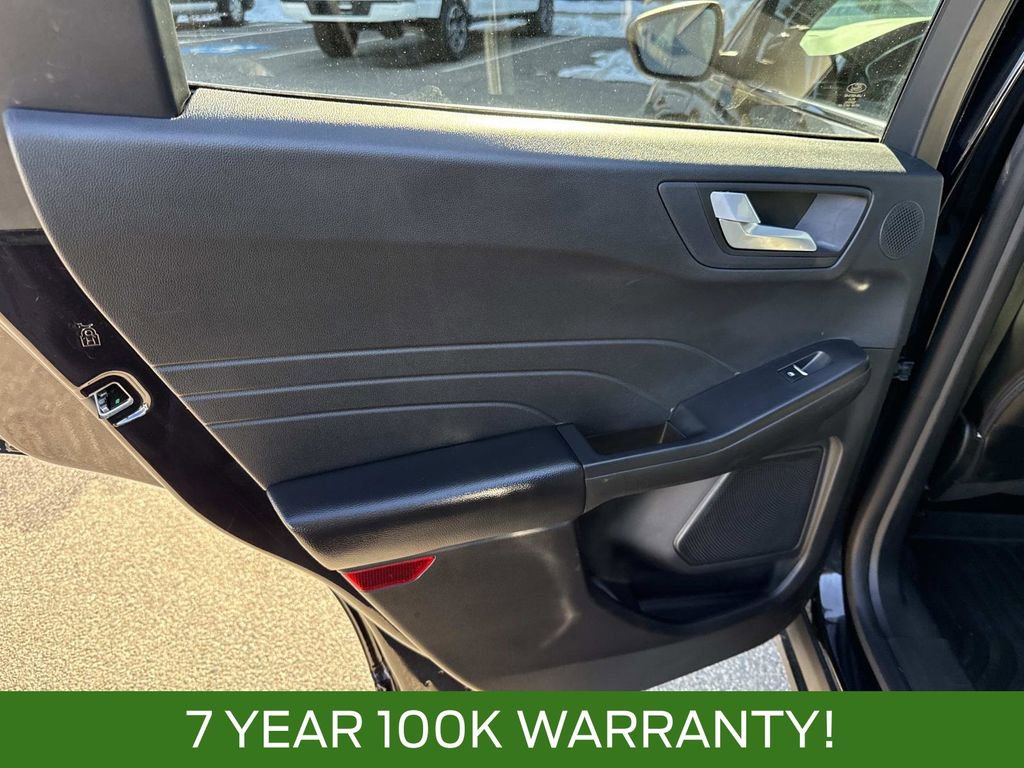 Used 2023 Ford Escape Platinum w/ Premium Technology Package image 15