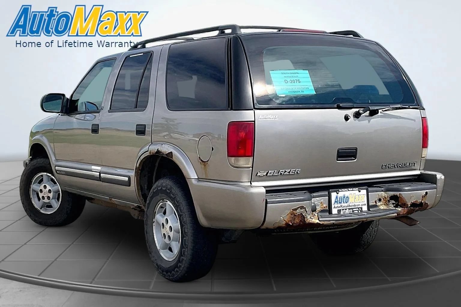 Used 2000 Chevrolet Blazer LS w/ LS Preferred Equipment Group AWD/4WD image 5