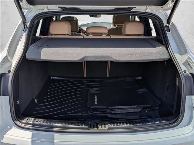 Used 2019 Porsche Macan AWD/4WD image 6