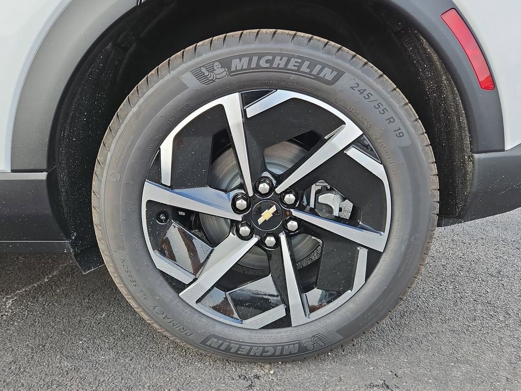 New 2026 Chevrolet Equinox EV LT FWD image 24