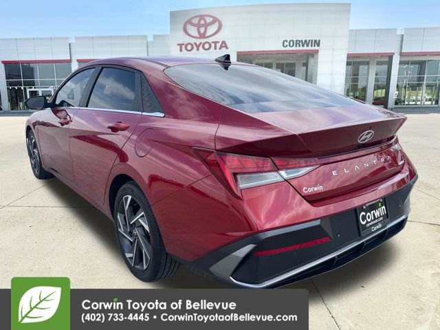 Used 2024 Hyundai Elantra Limited FWD image 3