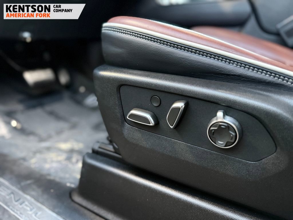 Used 2024 GMC Yukon Denali Ultimate image 39