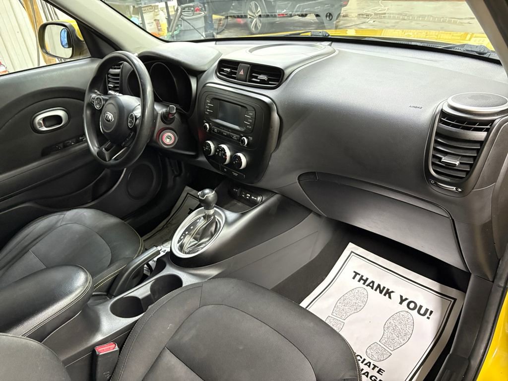 Used 2016 Kia Soul + image 18