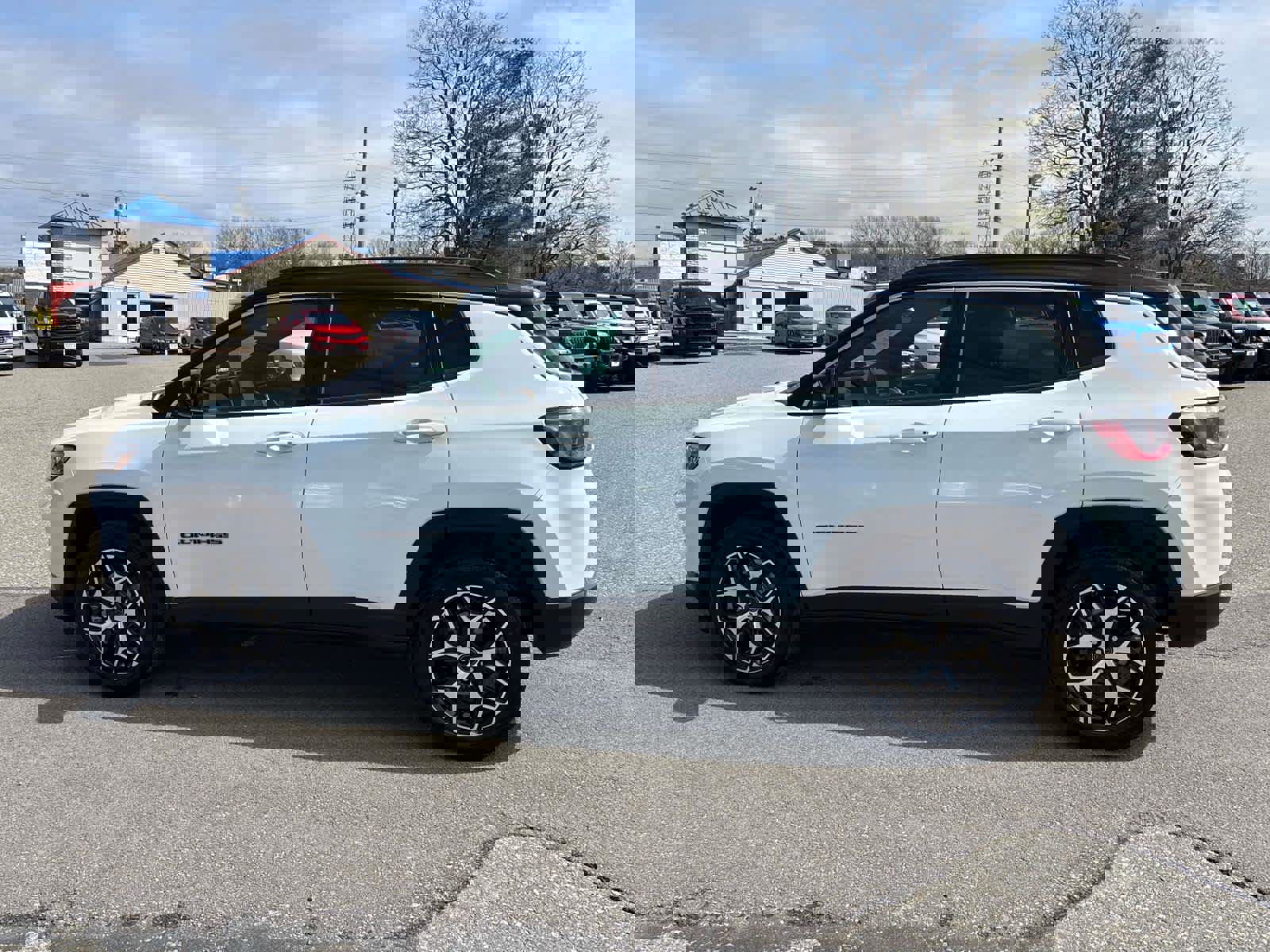 Used 2025 Jeep Compass Limited image 6