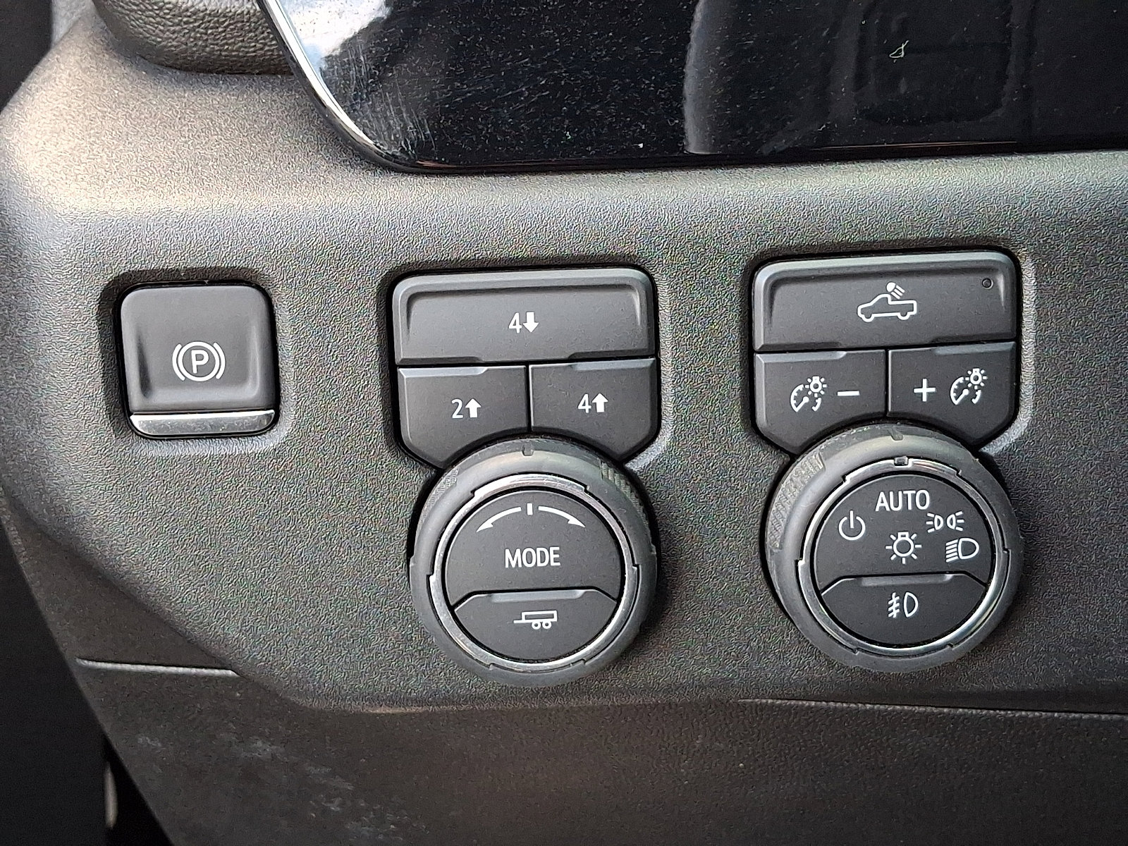 Used 2025 Chevrolet Silverado 2500 LT w/ Convenience Package AWD/4WD image 29