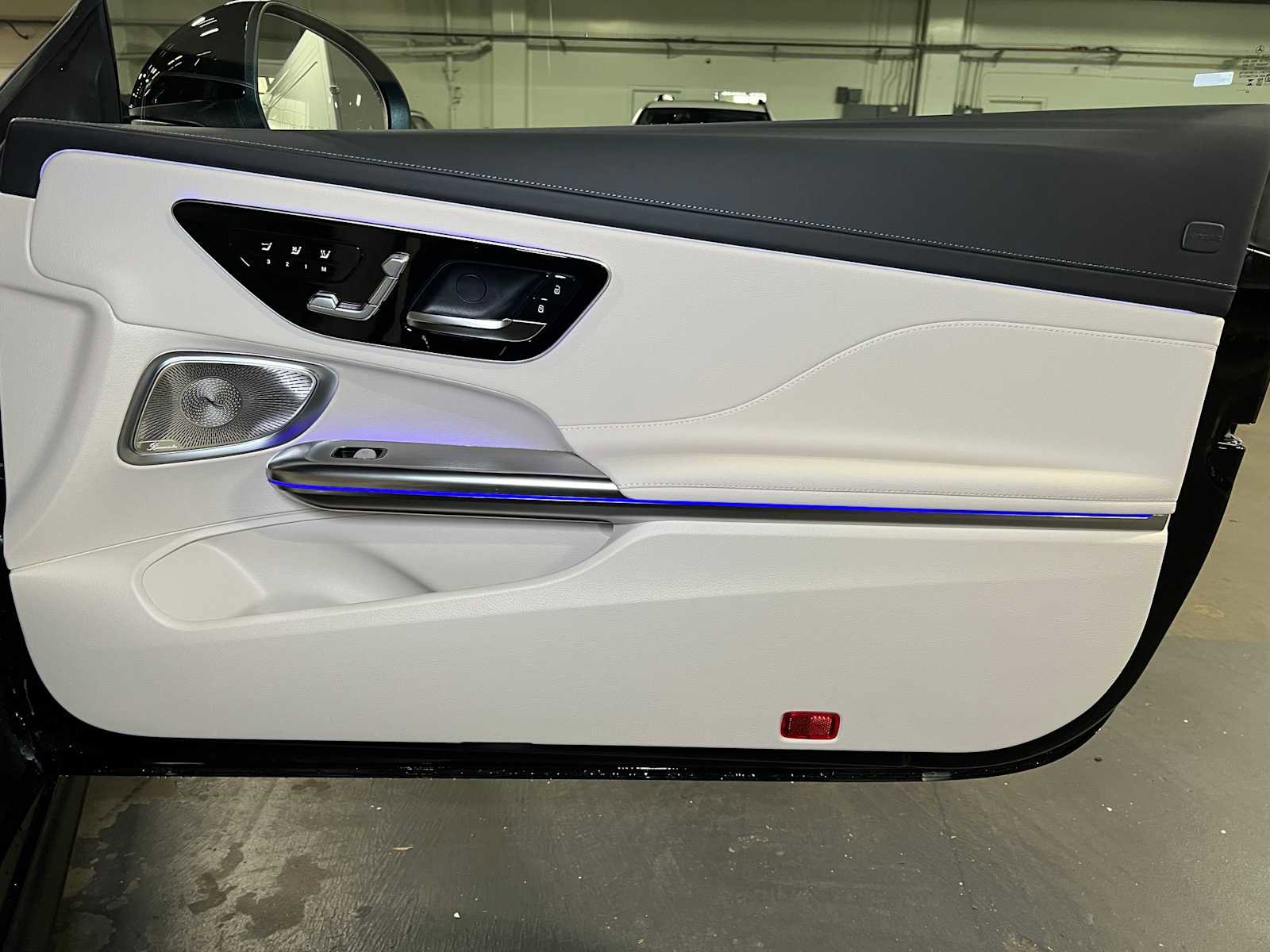 New 2026 Mercedes-Benz CLE 300 4MATIC Cabriolet image 10