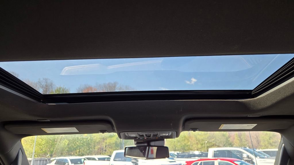 Used 2024 GMC Sierra 3500 AT4 w/ AT4 Preferred Package AWD/4WD image 21