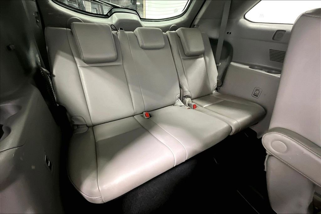 Used 2016 Toyota Highlander Limited Platinum image 25