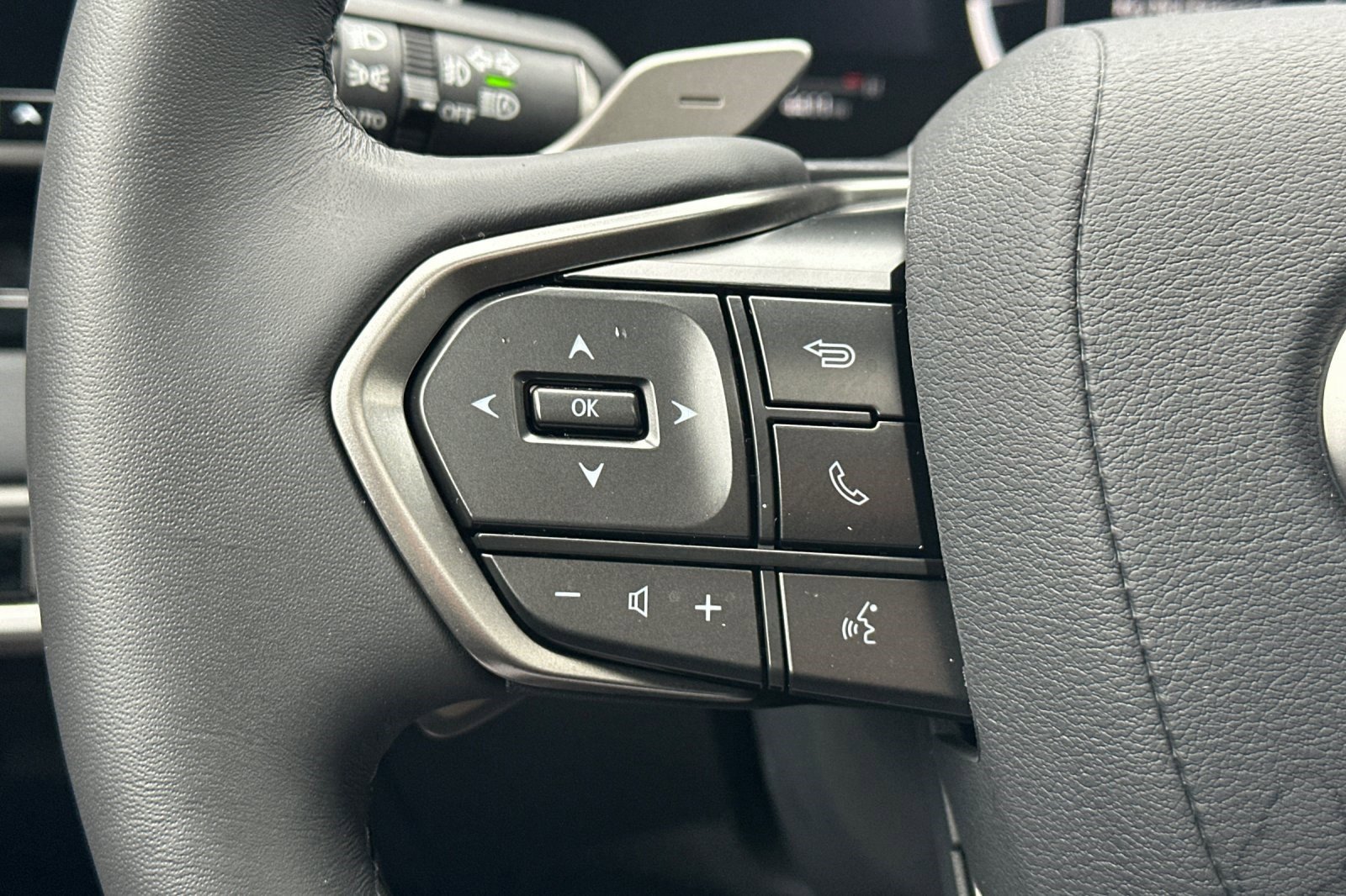 Certified 2025 Lexus RX 350 350 w/ Technology Package image 27