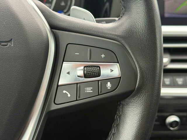 Used 2021 BMW 330i Sedan w/ Convenience Package RWD image 29