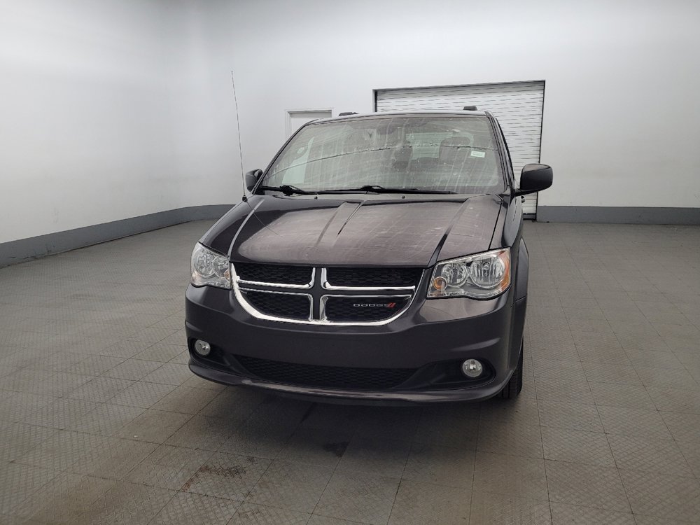 Used 2019 Dodge Grand Caravan SXT image 15