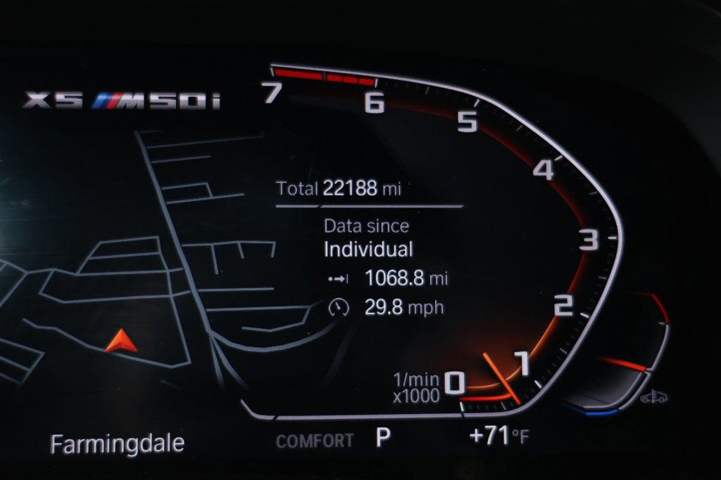 Used 2022 BMW X5 M50i w/ Executive Package image 13